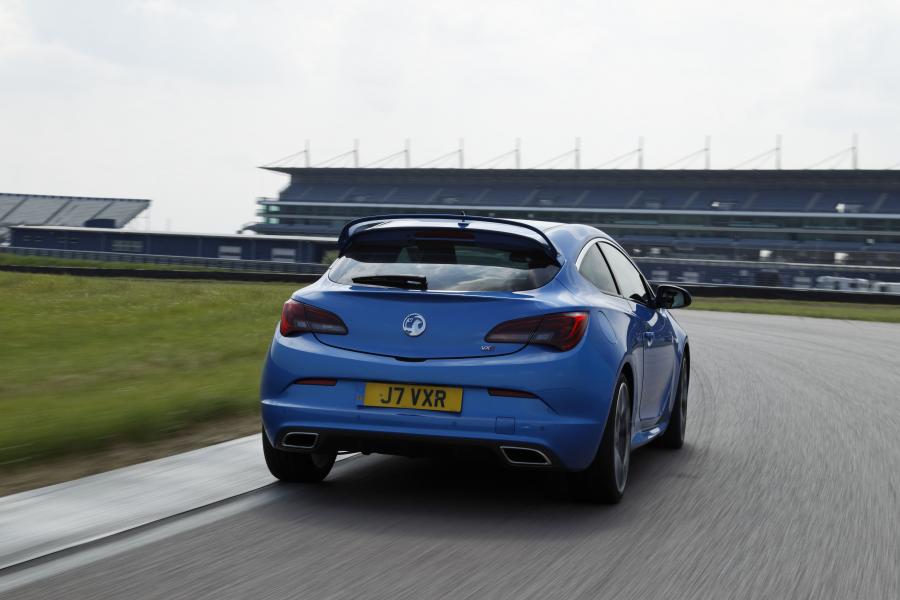  Vauxhall Astra VXR 2012 года  (фото 82 из 274)